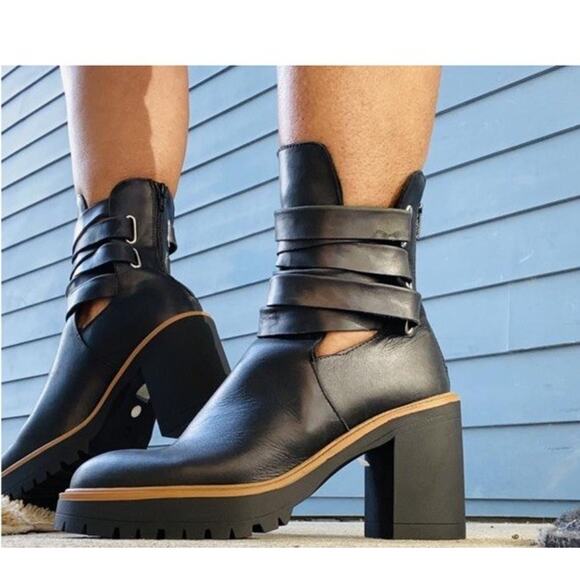 Free People Jesse Cutout Black Leather Boot size 38 US 7.5